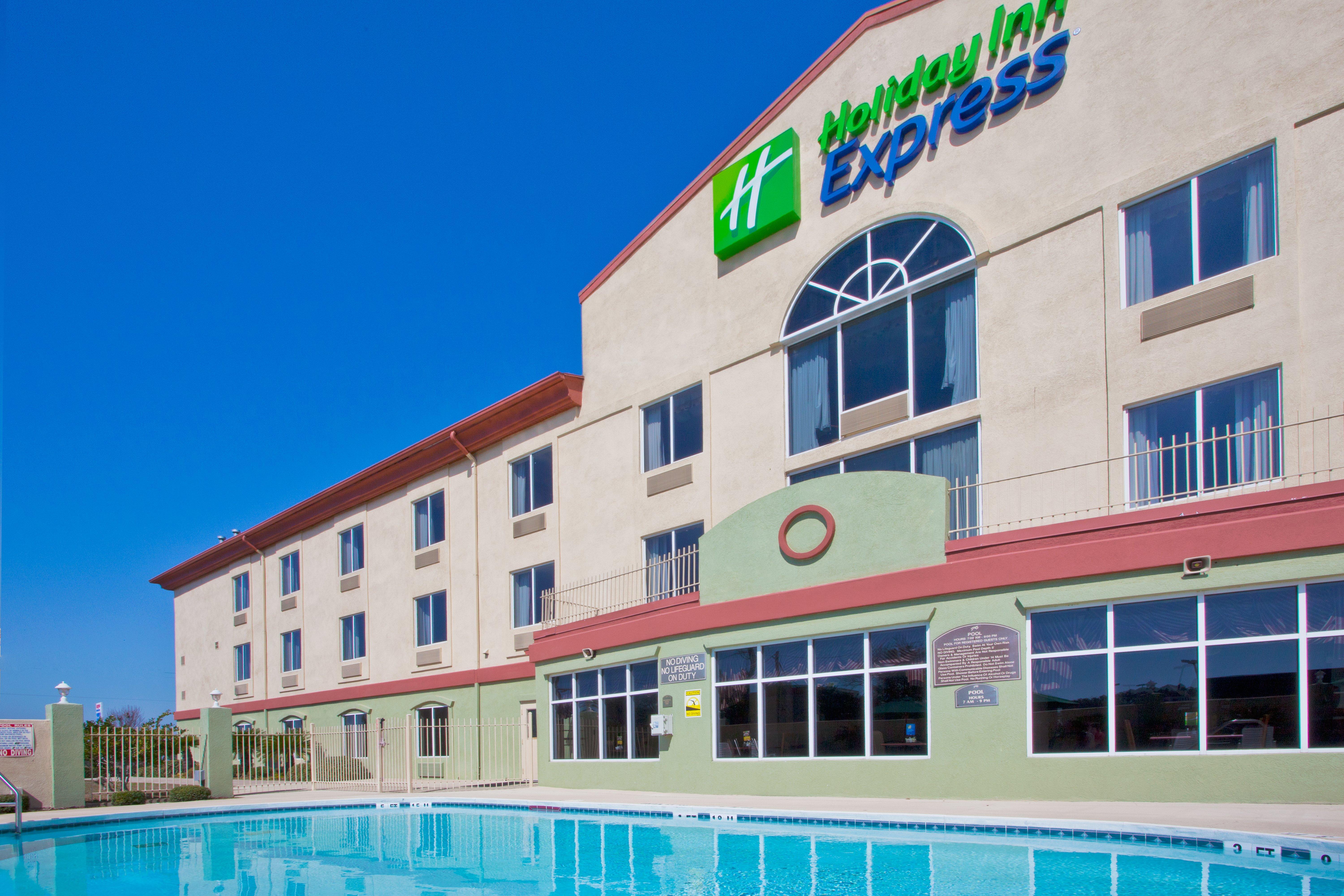 Holiday Inn Express Hotel & Suites Live Oak By Ihg Exteriör bild